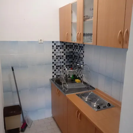 Frani 1 Apartment