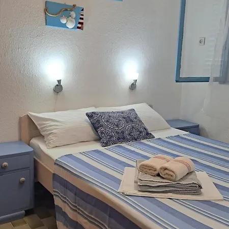 Apartment Frani 1 Pag Town