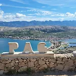 Frani 1 * Pag Town